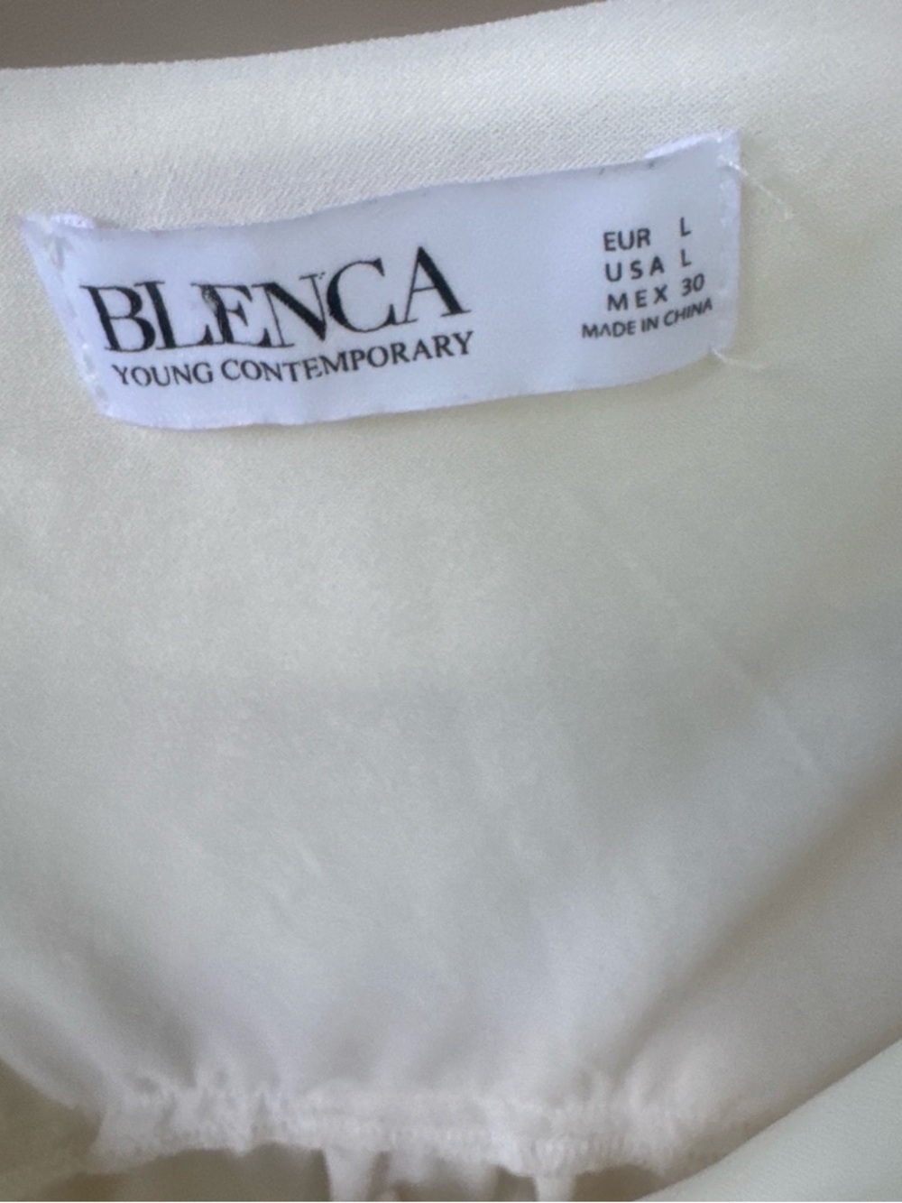 Ivory Ruffled Tie-Front blouse - Picture 3 of 4